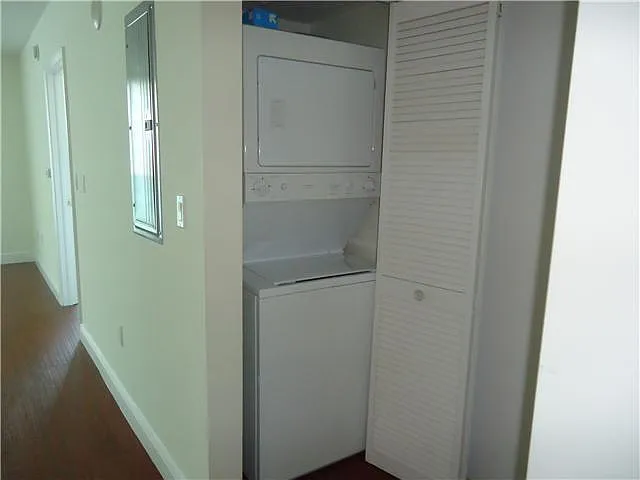 1800 N Bayshore Dr #2016 — Photo 7