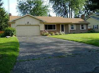 5723 Windgate Dr, Toledo, OH 43615