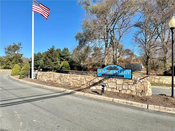 650 E Greenwich Ave APT 3-206, West Warwick, RI 02893