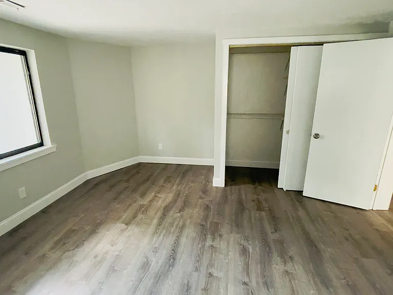58 Windsor St — Photo 4