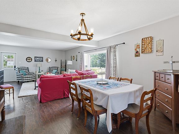 5th image of 31168 Ashworth Rd