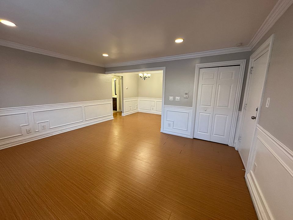 1st image of 801 Plate St