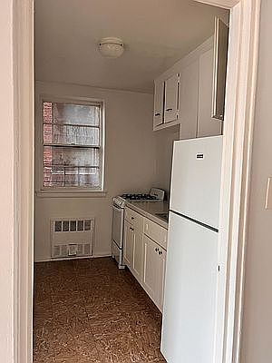 3rd image of 142-27 Barclay Ave #403