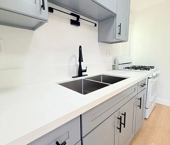 4705 Willow Brook Ave #1 — Photo 5