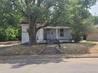 349 4th St SW, Paris, TX 75460