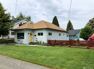 1316 8th St, Anacortes, WA 98221