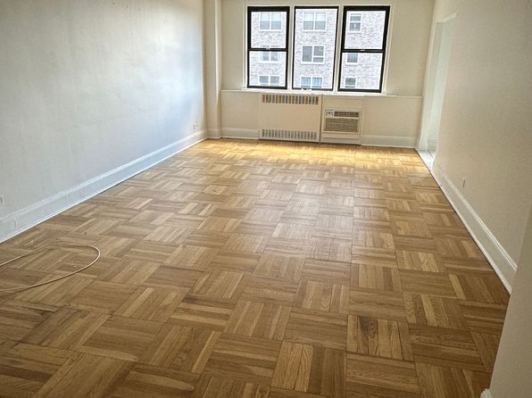 435 E 79th St APT 4H