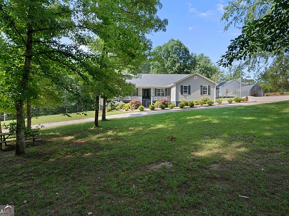2nd image of 2502 Flat Shoals Rd SW