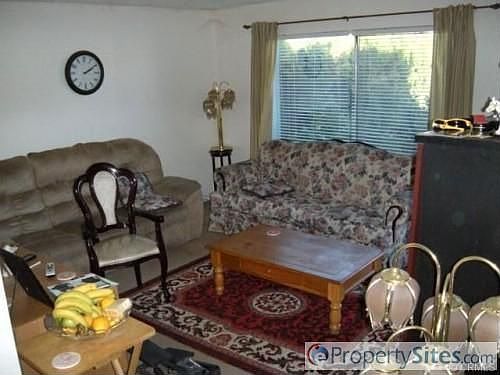 2nd image of 1931 S Grandview Ln