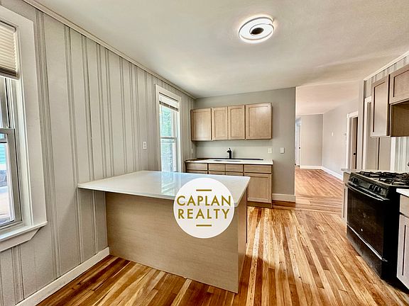 5th image of 219 Greenwich Ave #1B