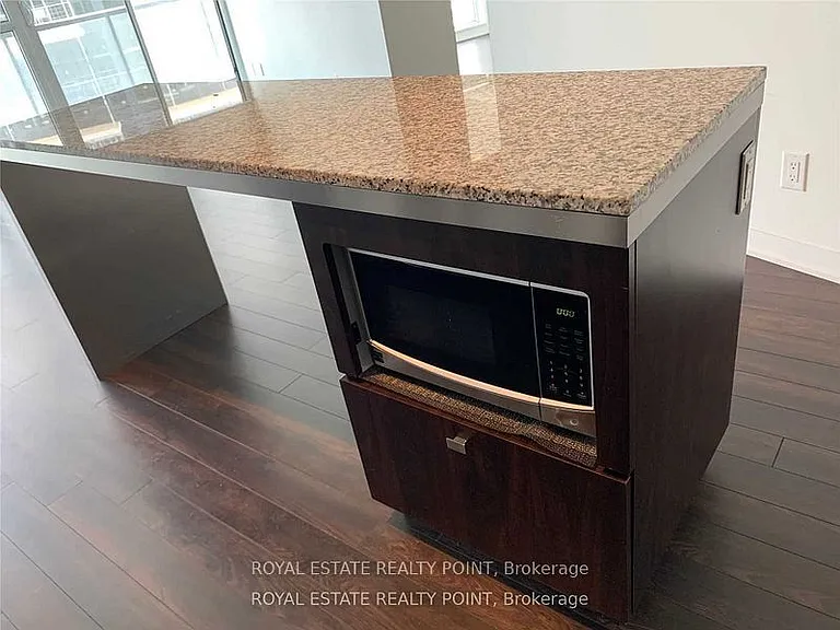 51 E Liberty St #2106 — Photo 7