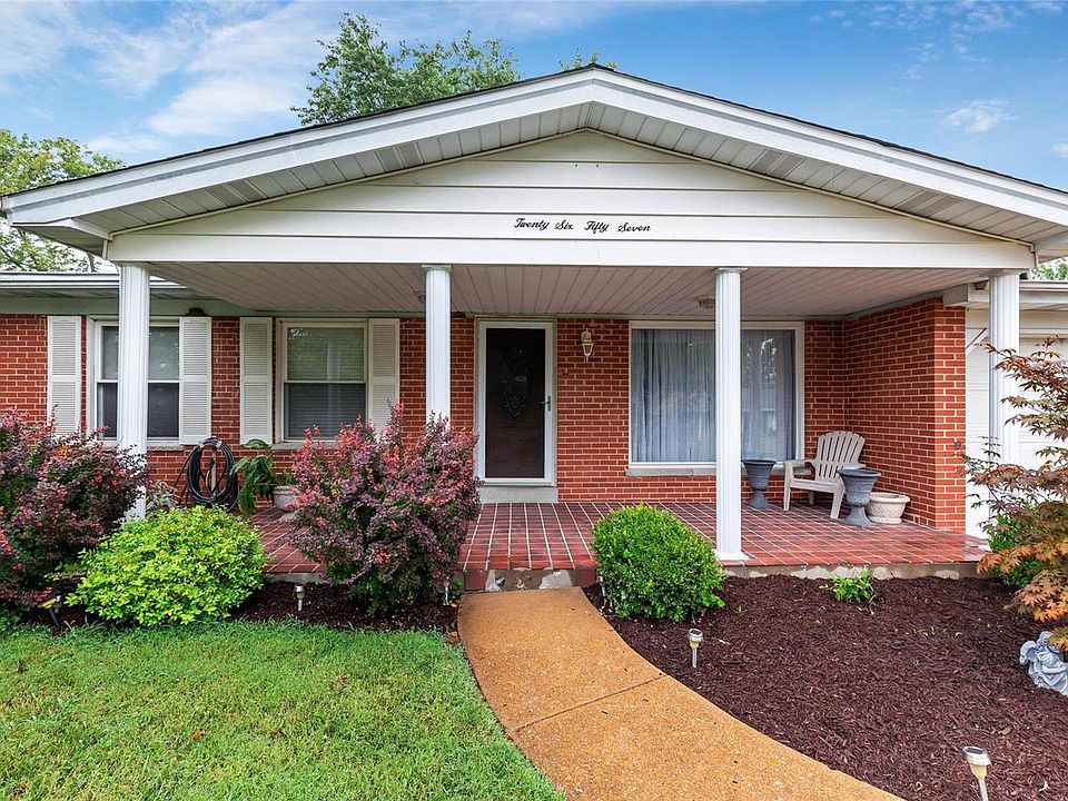 1st image of 2657 Baltusrol Dr