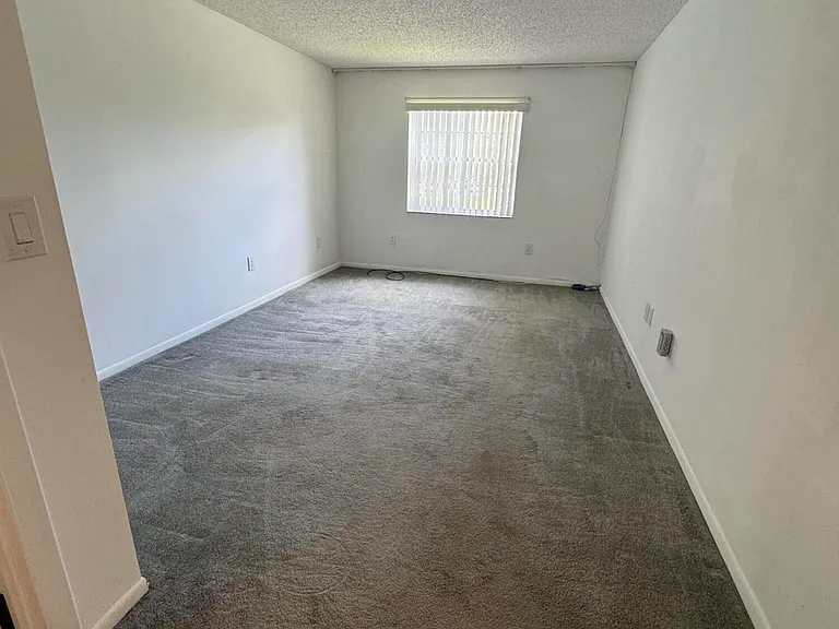 4990 E Sabal Palm Blvd — Photo 13