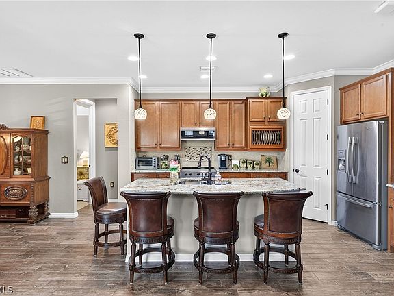 5th image of 10817 Dennington Rd