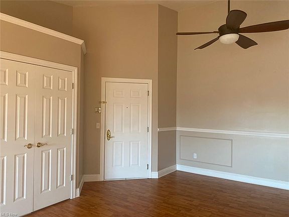 4th image of 3800 Rosemont Blvd APT 107H