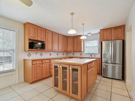 5th image of 2215 Hontoon Rd