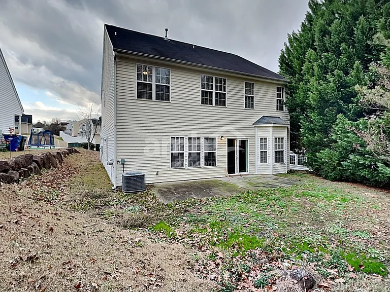 1414 Southgate Dr — Photo 21