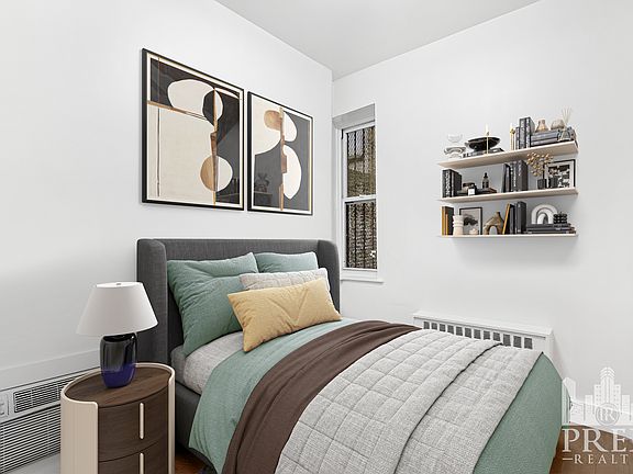 3rd image of 306 E 71st St #1A