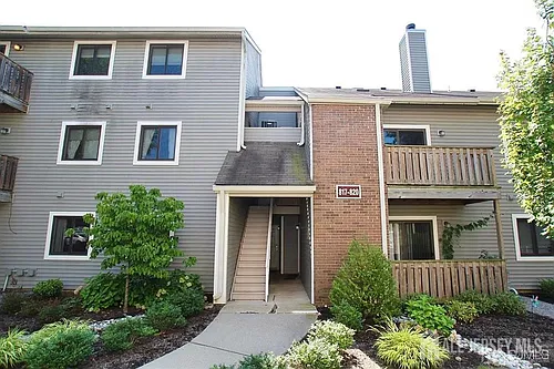 818 Ravens Crest Dr Photo 1