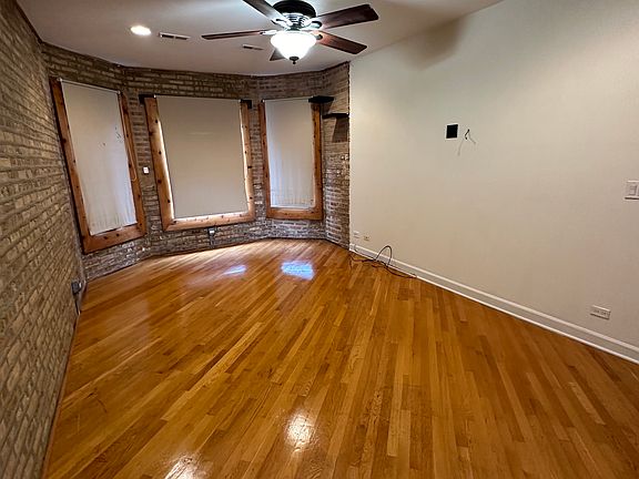 2nd image of 1652 W Farwell Ave APT 3K