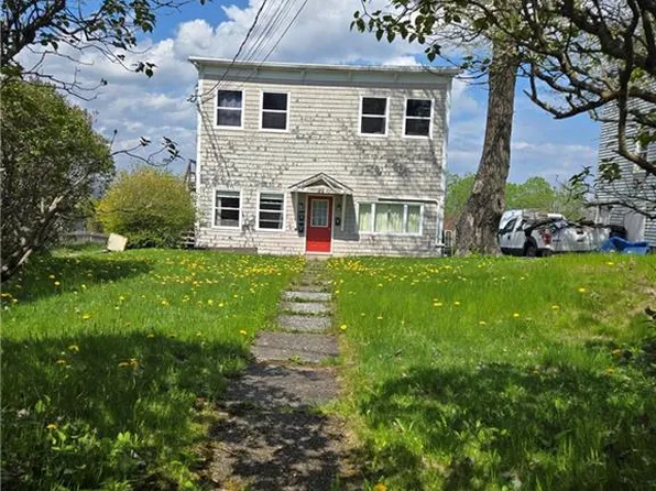 44 Albert St W, Saint John, NB E2M 1A2