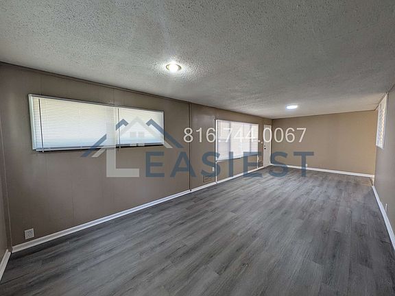 4th image of 7512 E 111th Ter