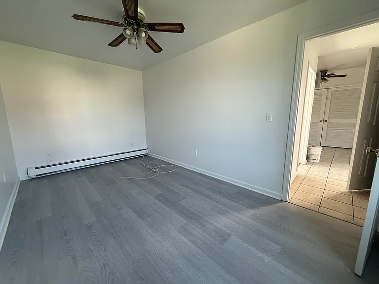 217 Cliff St #3 — Photo 10