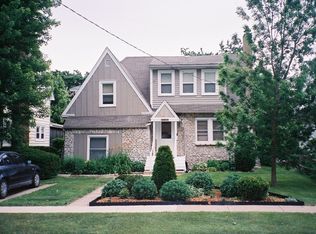 1214 Yewell St, Iowa City, IA 52240