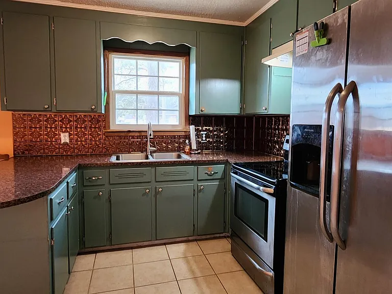 1048 Patterson Cir — Photo 19