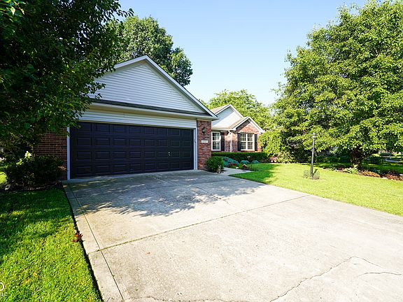 5th image of 6351 Barberry Dr