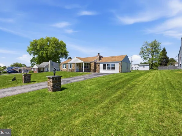 3217 W Mount Kirk Ave, Eagleville, PA 19403