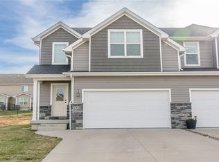 1910 Dogwood Ln, Winterset, IA 50273