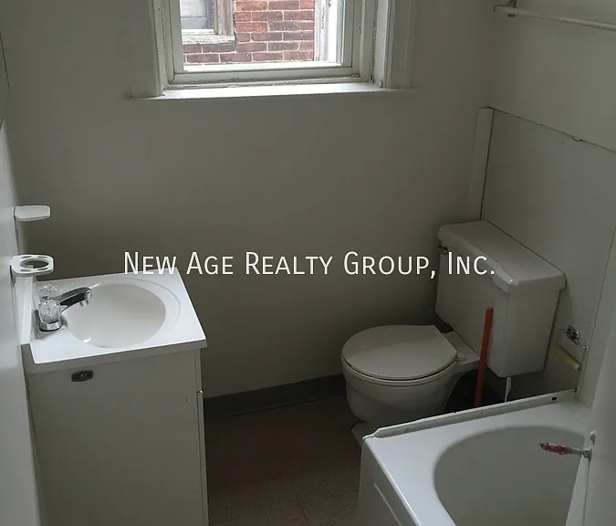 3240 N 15th St #3 — Photo 12