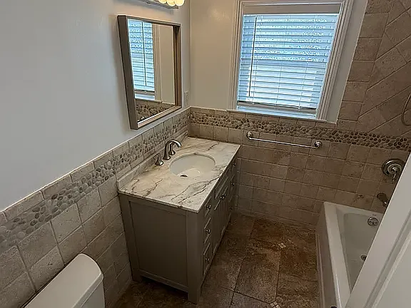 13247 Clyde Park Ave — Photo 9