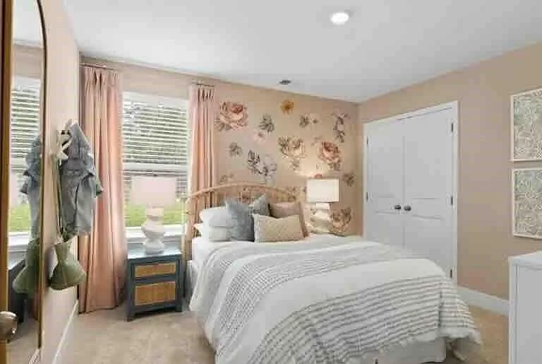372 Dragon Dr — Photo 14