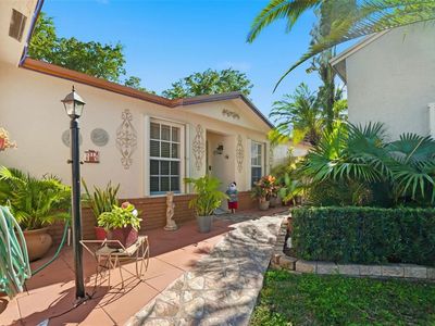 8300 NW 193rd Ln, Hialeah, FL, 33015