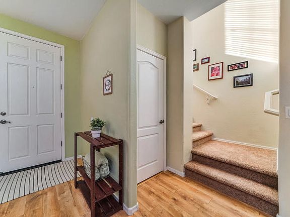 Entry-Stairs