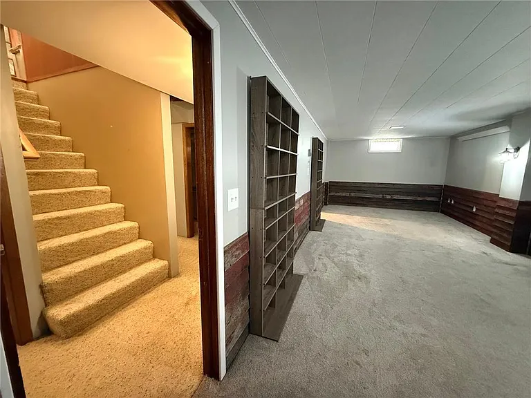 225 Sunrise Blvd — Photo 38