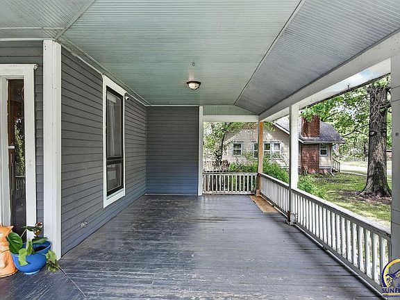 5th image of 1501 SW Mulvane St