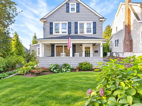 5 Fairview Avenue, Port Washington, NY 11050
