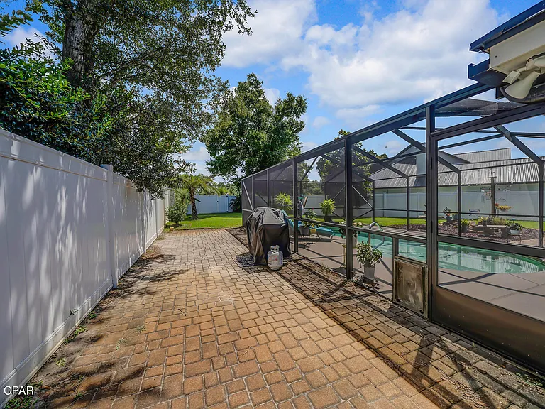 625 Amberjack Dr — Photo 50
