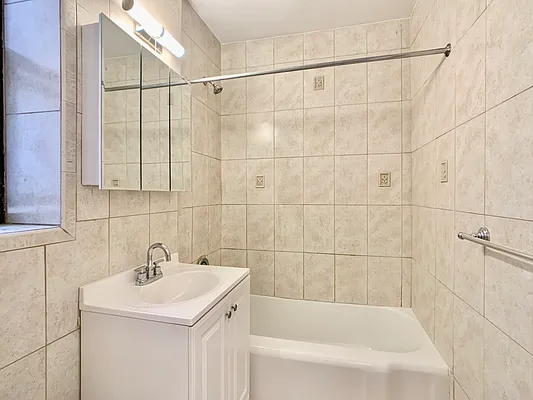 Rented by Sovereign Associates | media 16