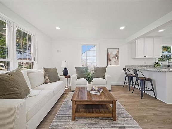 4th image of 6524 Hudson Ave
