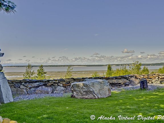 5th image of 530 N St