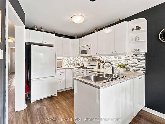 5th image of 5130 Saint Georges Dr