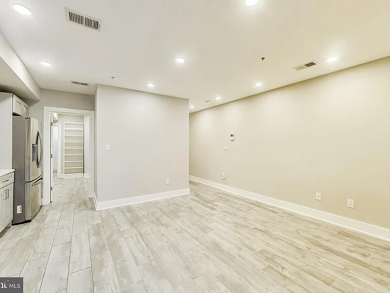 1444 Harvard St NW #1 — Photo 8