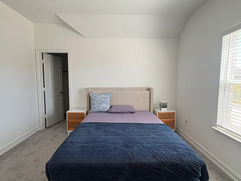 3624 Cadogan St — Photo 10