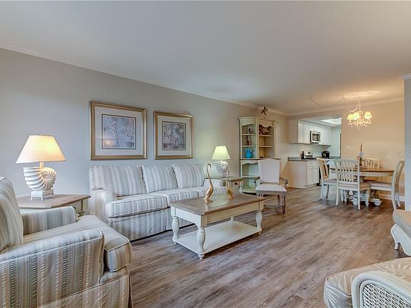 3rd image of 1893 Shore Dr S APT 103