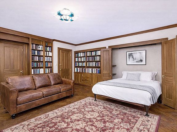 2nd image of 205 W 57th St APT 8BC