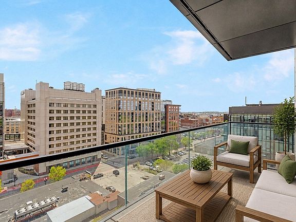 4th image of 100 Shawmut Ave #912
